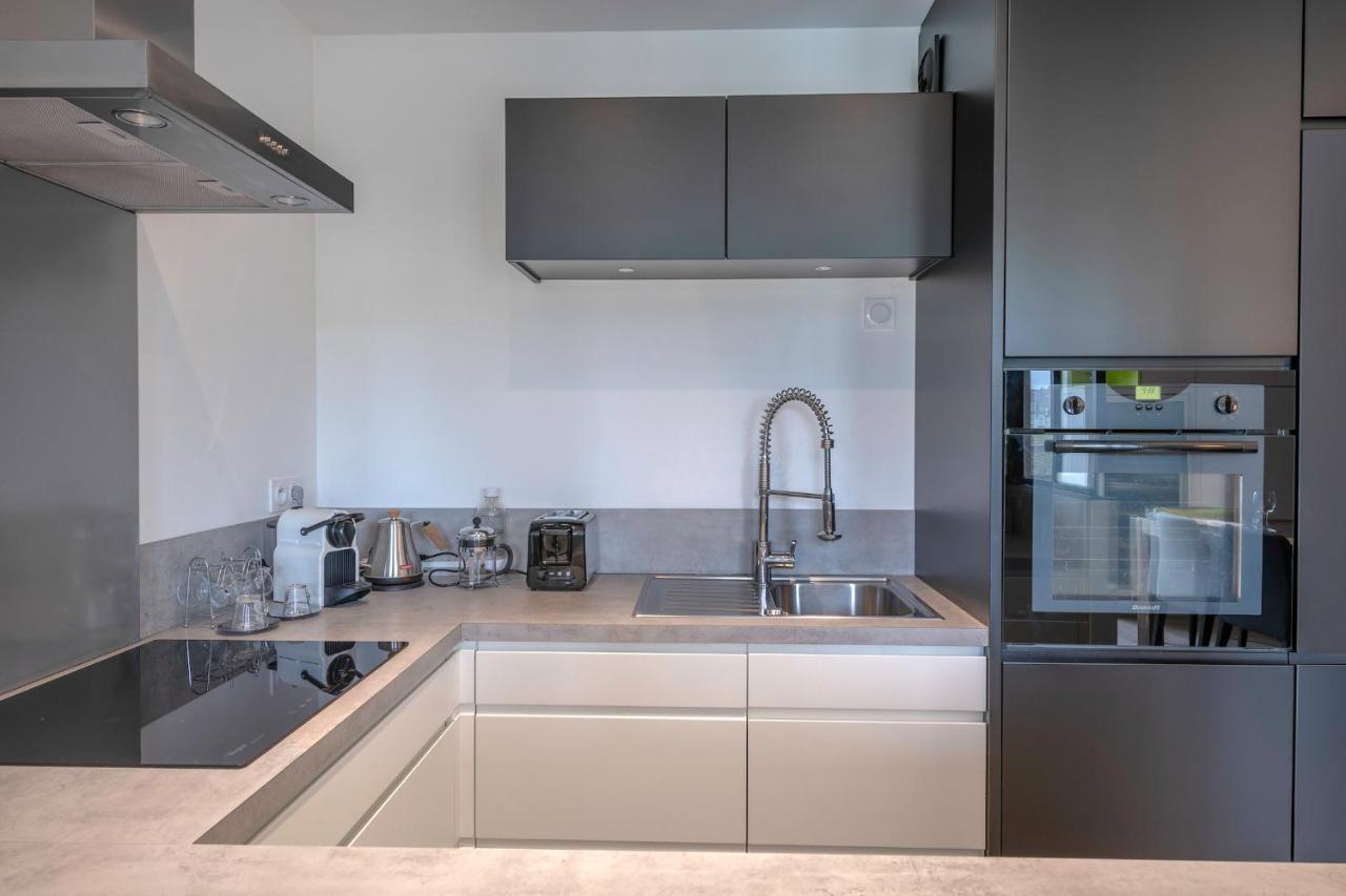 En Plein Coeur De Ville Bel Appartement Pour 6 Nantes Exteriér fotografie